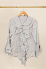 Afbeelding in Gallery-weergave laden, LÉA & LUC - Linen Ruffled Shirt REF. 12186: Beige