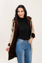 Afbeelding in Gallery-weergave laden, Attrait Paris - Long hooded parka, reversible fur (Copy): Beige