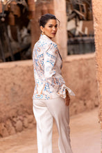 Afbeelding in Gallery-weergave laden, Attentif Paris - White printed blazer with blue and camel patterns