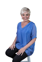 Afbeelding in Gallery-weergave laden, TINA Stephens Italy/Tees By Tina - Sasha Silk Double V-Neck Kaftan (BSS201): 100 White