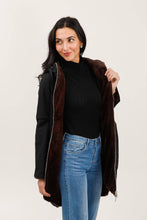 Afbeelding in Gallery-weergave laden, Attrait Paris - Long hooded parka, reversible fur (Copy): Beige