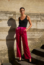 Afbeelding in Gallery-weergave laden, Attentif Paris - Straight cut velvet pants: Dark brown / Sx1 Mx1 Lx1 XLx1