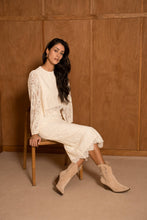 Afbeelding in Gallery-weergave laden, CHOKLATE PARIS - Garance midi skirt in guipure lace - 81026-1: Ecru / 1S-1M-1 L
