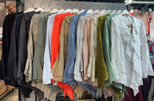 Afbeelding in Gallery-weergave laden, LÉA & LUC - Linen Ruffled Shirt REF. 12186: Blanc