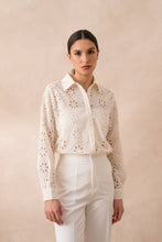 Afbeelding in Gallery-weergave laden, Attentif Paris - Solid Embroidered Cotton Shirt: Beige / Sx1 Mx1 Lx1