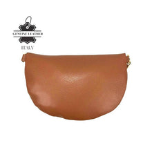 Afbeelding in Gallery-weergave laden, Chenson & Gorett - Large Italian Leather Women's Waist Bag with Front Pocket: Army Green