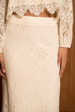 Afbeelding in Gallery-weergave laden, CHOKLATE PARIS - Garance midi skirt in guipure lace - 81026-1: Ecru / 1S-1M-1 L