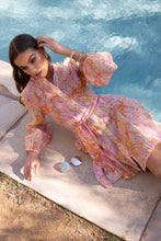 Afbeelding in Gallery-weergave laden, CHOKLATE PARIS printed in silk tencel Powder pink dress
