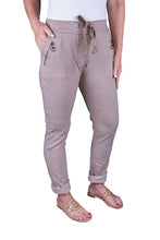 Afbeelding in Gallery-weergave laden, TINA Stephens Italy/Tees By Tina - Riley Zipper Pocket Pant (PL151): 100 White