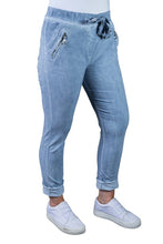 Afbeelding in Gallery-weergave laden, TINA Stephens Italy/Tees By Tina - Riley Zipper Pocket Pant (PL151): 100 White