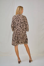 Afbeelding in Gallery-weergave laden, last queen - Leopard print flared tunic dress.: BROWN / Printed / Medium