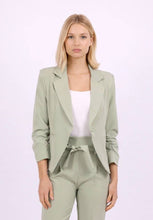 Afbeelding in Gallery-weergave laden, Afinity - ✨ Women's blazer – Modern elegance A6077 GREEN: Green / Standard