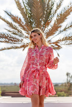 Afbeelding in Gallery-weergave laden, CHOKLATE PARIS printed in silk tencel Powder pink dress