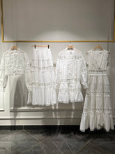 Afbeelding in Gallery-weergave laden, CHOKLATE PARIS - Ellie cropped shirt in openwork cotton - 81013: White / 1 S - 1 M - 1 L