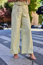 Afbeelding in Gallery-weergave laden, Straight embroidered trousers Beige