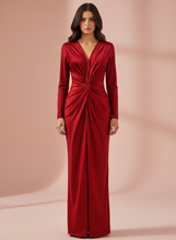 Afbeelding in Gallery-weergave laden, EMMA WU DESIGN - LONG SHINY ELASTIC RED DRESS 5047: ROJO