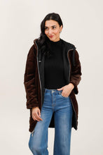 Afbeelding in Gallery-weergave laden, Attrait Paris - Long hooded parka, reversible fur (Copy): Beige