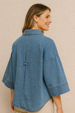 Afbeelding in Gallery-weergave laden, Acacia Paris - Wide denim blouse - 445