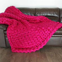 Afbeelding in Gallery-weergave laden, Chunky Wool Studio - Wool Chunky Knit Throws - 30 colors: Dark beige / S 30x50 inches (76x127cm)