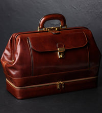 Afbeelding in Gallery-weergave laden, Time Resistance - Large Italian Leather Doctor Bag - The Master and Margarita: Black