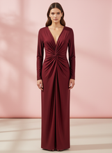 Afbeelding in Gallery-weergave laden, EMMA WU DESIGN - LONG ELASTIC SHINY BURGUNDY DRESS 5047: BURDEO