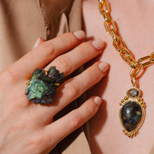 Afbeelding in Gallery-weergave laden, PHOEBE´S - Abraza la elegancia con nuestras joyas de labradorita.: Tiger's eye