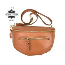 Afbeelding in Gallery-weergave laden, Chenson & Gorett - Large Italian Leather Women's Waist Bag with Front Pocket: Army Green