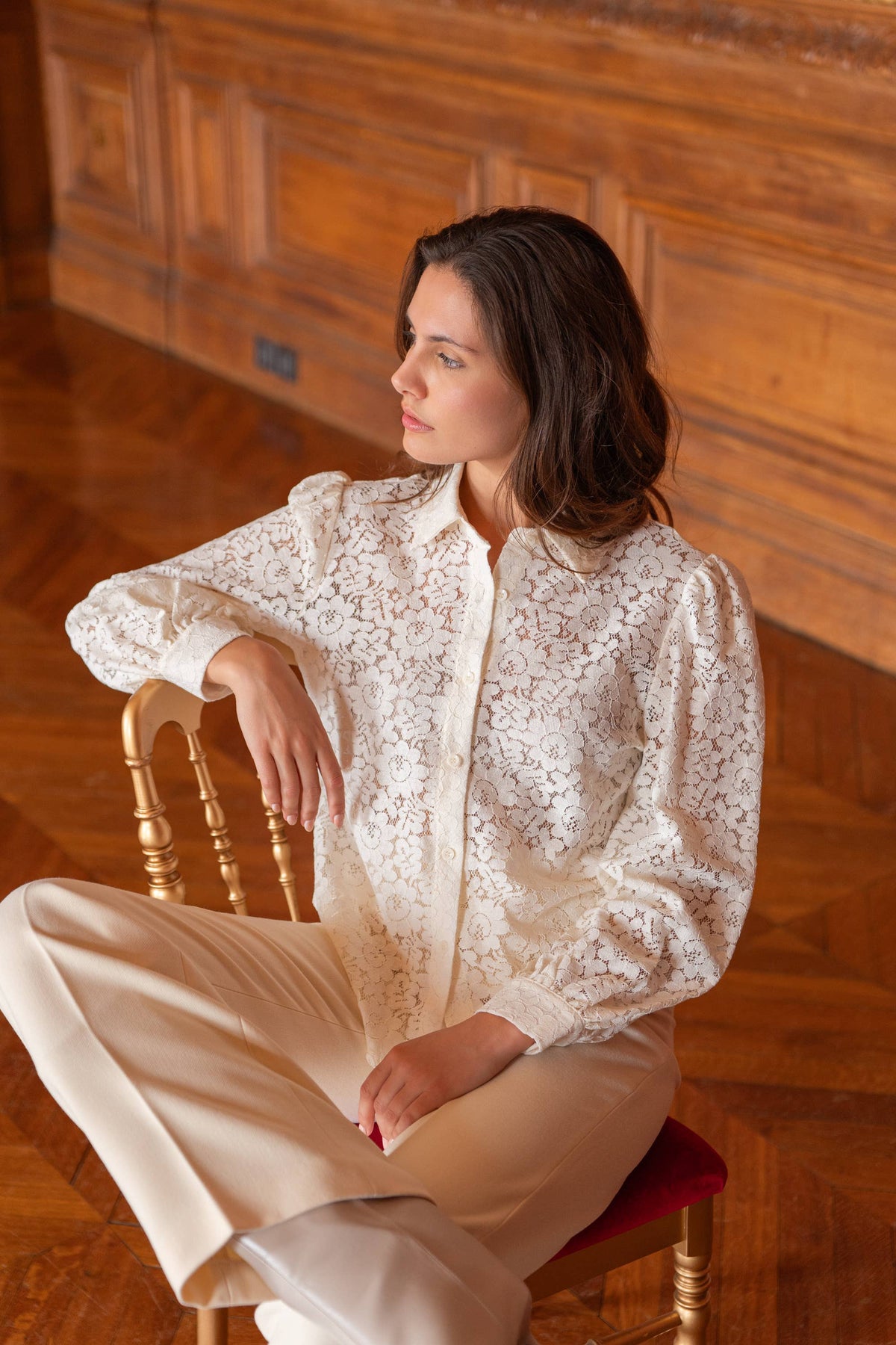 CHOKLATE PARIS - Charlotte lace blouse with lavallière bow - CK08395