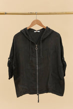 Afbeelding in Gallery-weergave laden, LÉA &amp; LUC - 100% linen zip-up jacket with hood REF. 5088: Beige
