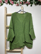 Afbeelding in Gallery-weergave laden, la maison des fibres naturelles - 60681ALPAGA sweater made in Italy: Apple green
