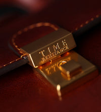 Afbeelding in Gallery-weergave laden, Time Resistance - Large Italian Leather Doctor Bag - The Master and Margarita: Black
