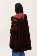 Afbeelding in Gallery-weergave laden, Attrait Paris - Long hooded parka, reversible fur (Copy): Beige
