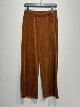 Afbeelding in Gallery-weergave laden, NOELINE - Wide-leg corduroy pants 59164: Bordeaux
