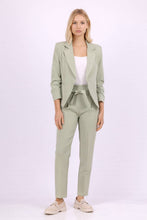 Afbeelding in Gallery-weergave laden, Afinity - ✨ Women's blazer – Modern elegance A6077 GREEN: Green / Standard

