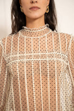 Afbeelding in Gallery-weergave laden, CHOKLATE PARIS - Polka dot lace blouse - CK08375: Ecru/Blanc / 1S-1M-1L
