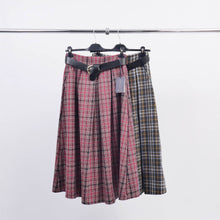 Afbeelding in Gallery-weergave laden, Cecile Wang - Plaid flared skirt with waist belt TDM52123-8: Blue
