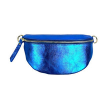 Afbeelding in Gallery-weergave laden, Chenson &amp; Gorett - Metallic Leather Waist Bag for Women with Shiny Effect: Light Green
