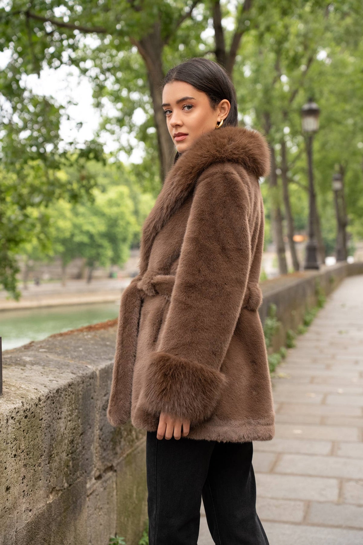 CHOKLATE PARIS - Faux fur coat with large collar - Y171