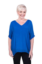 Afbeelding in Gallery-weergave laden, TINA Stephens Italy/Tees By Tina - Sasha Silk Double V-Neck Kaftan (BSS201): 100 White
