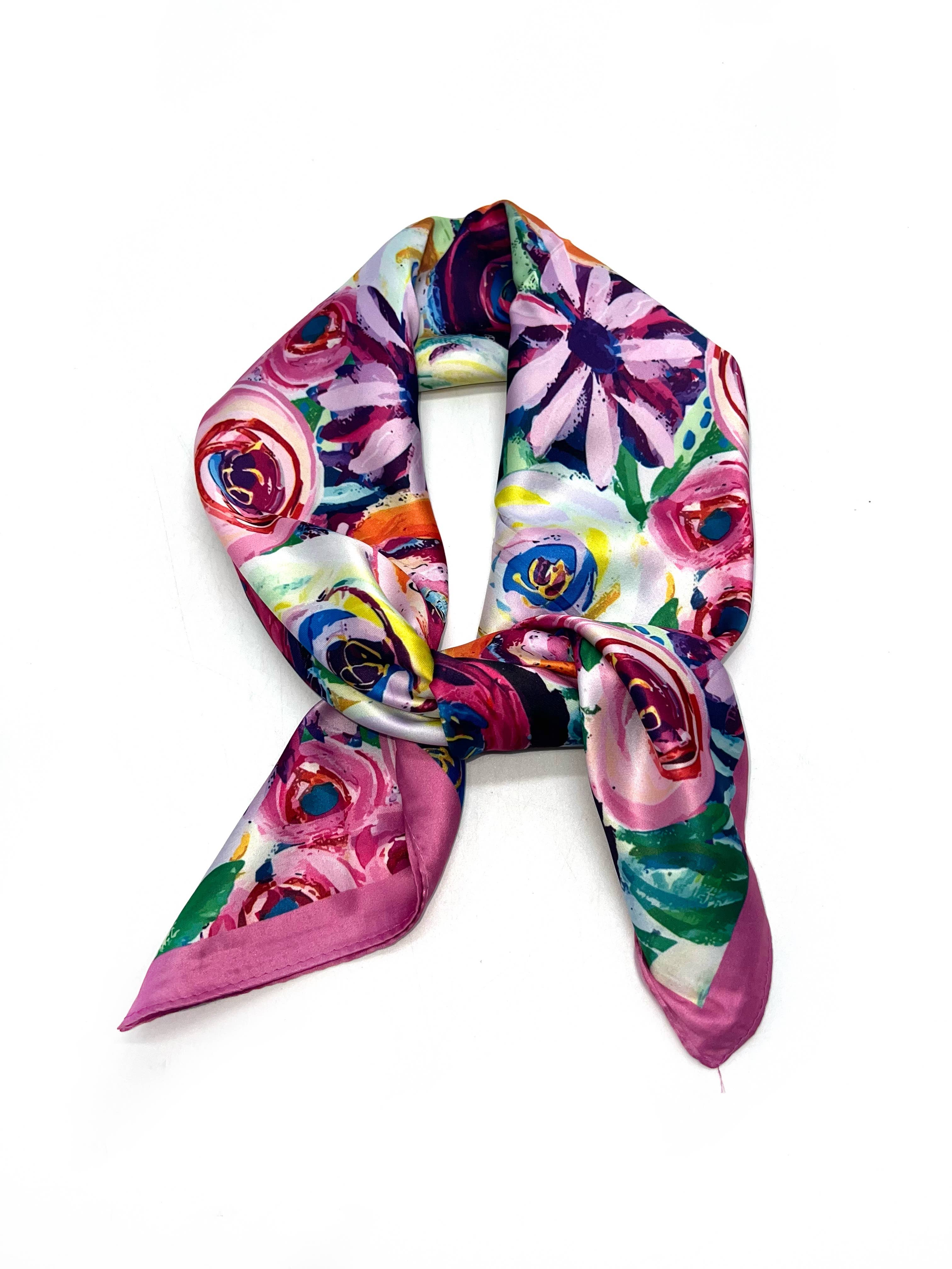 LINETA - Small square scarf with painting pattern: Green