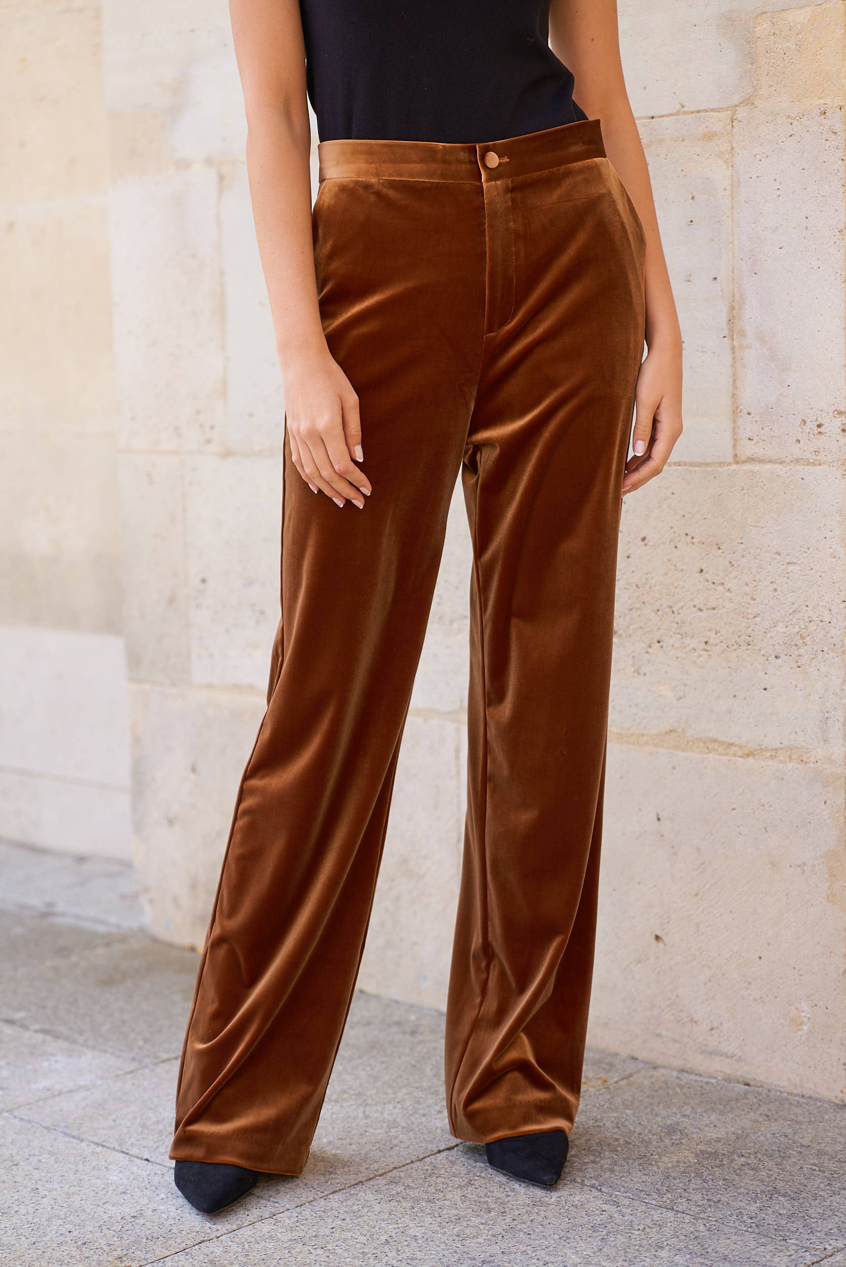 Attentif Paris - Straight cut velvet pants: Dark brown / Sx1 Mx1 Lx1 XLx1