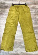 Afbeelding in Gallery-weergave laden, LÉA &amp; LUC - 100% linen trousers REF. 30132: Beige / Unique
