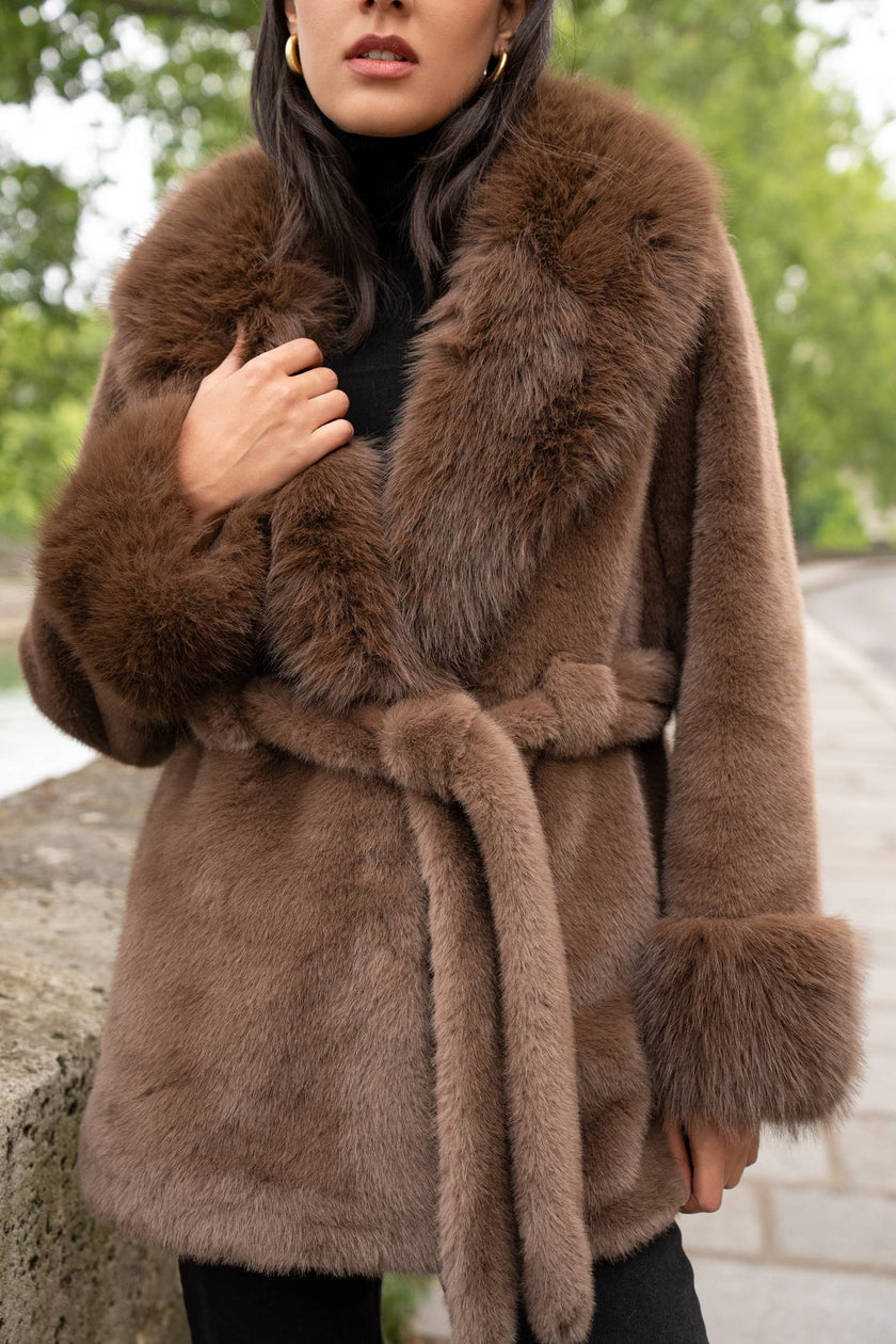 CHOKLATE PARIS - Faux fur coat with large collar - Y171