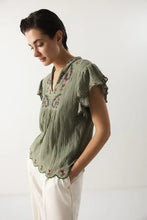 Afbeelding in Gallery-weergave laden, Lanidor - Embroidered Blouse        (416423-40): XL

