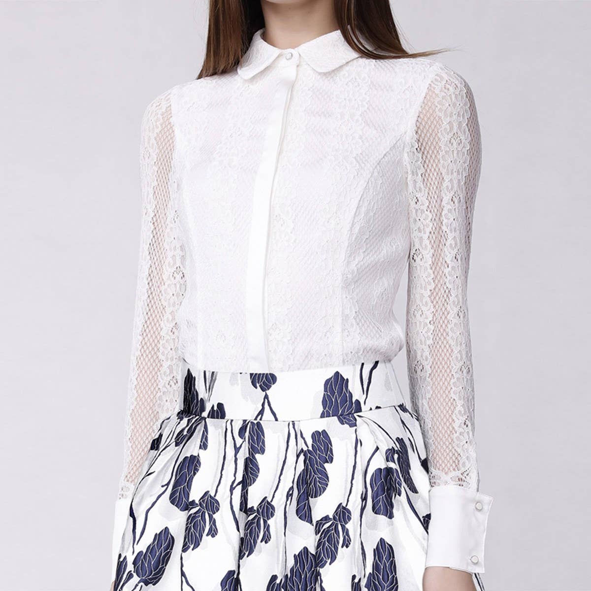 Smart and Joy - Long sleeve fitted lace blouse: White / EN 42