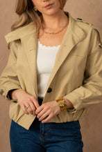 Afbeelding in Gallery-weergave laden, LULUMARY - Short trench V357: Beige / 3S/M 3M/L
