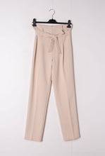 Afbeelding in Gallery-weergave laden, Afinity - Women's tailored pants A3305PT – high waist with belt: Green / Standard / L
