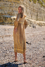 Afbeelding in Gallery-weergave laden, last queen - Long dress with gold print, V-neck with ties to tie.: Golden / Printed / S-m-l
