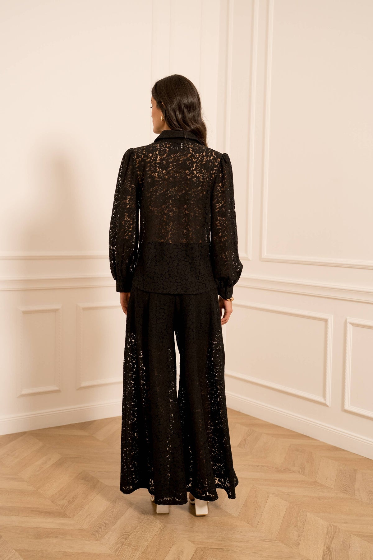 CHOKLATE PARIS - Charlotte lace blouse with lavallière bow - CK08395