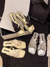 Afbeelding in Gallery-weergave laden, UZ Wholesale Store - Pleated Split-Joint Square-Toe Sandals Slippers: GOLD / 37
